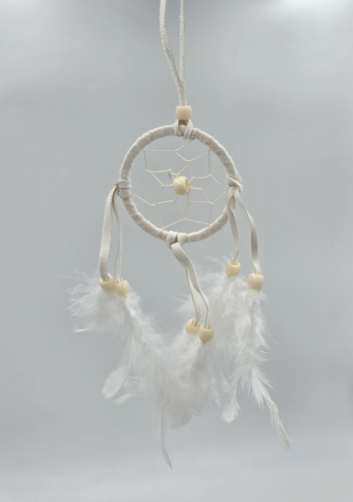 Traumfänger Bali 20x6x0,5 cm Dreamcatcher Rund rot weiß schwarz klein Rückspiegelanhänger