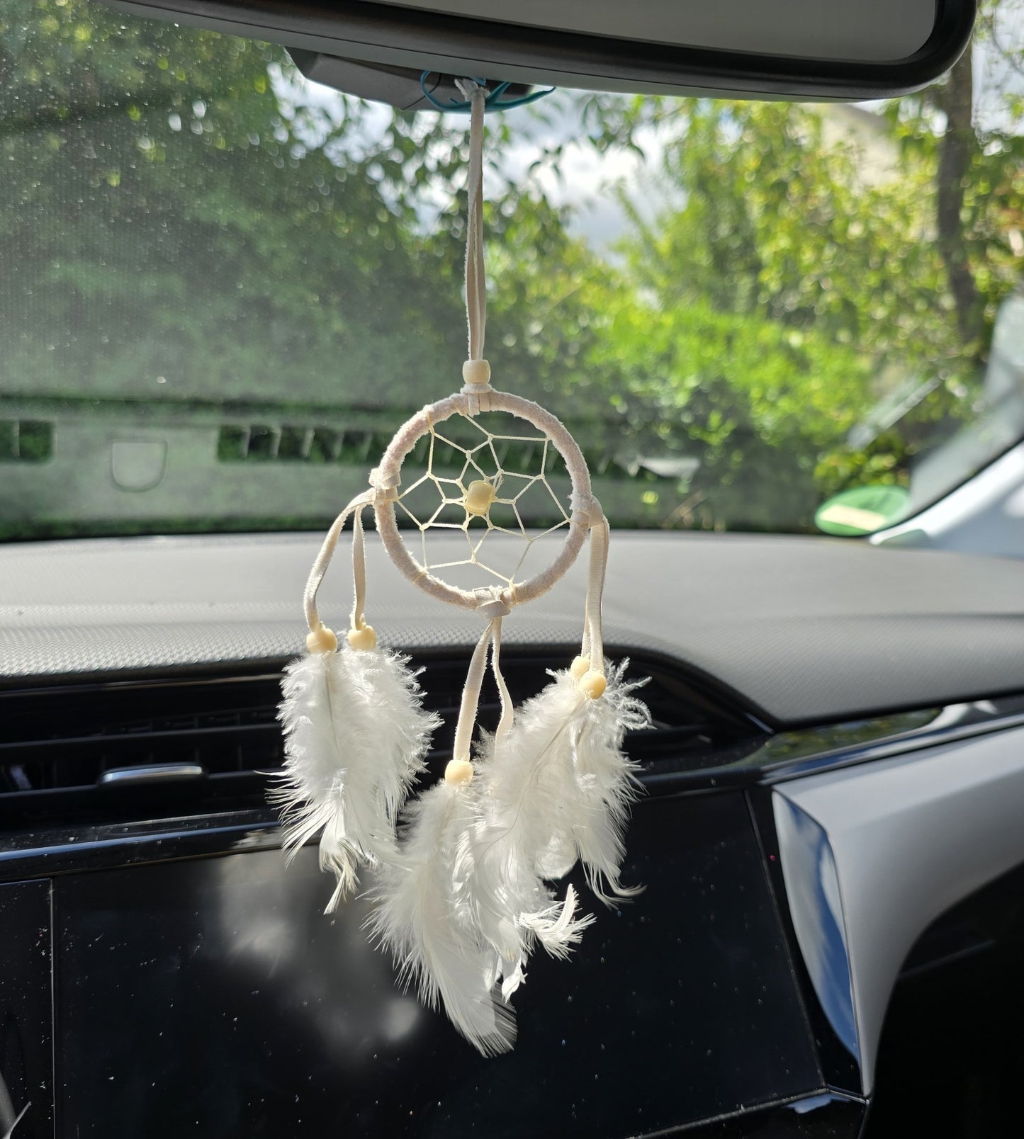 Traumfänger Bali 20x6x0,5 cm Dreamcatcher Rund rot weiß schwarz klein Rückspiegelanhänger