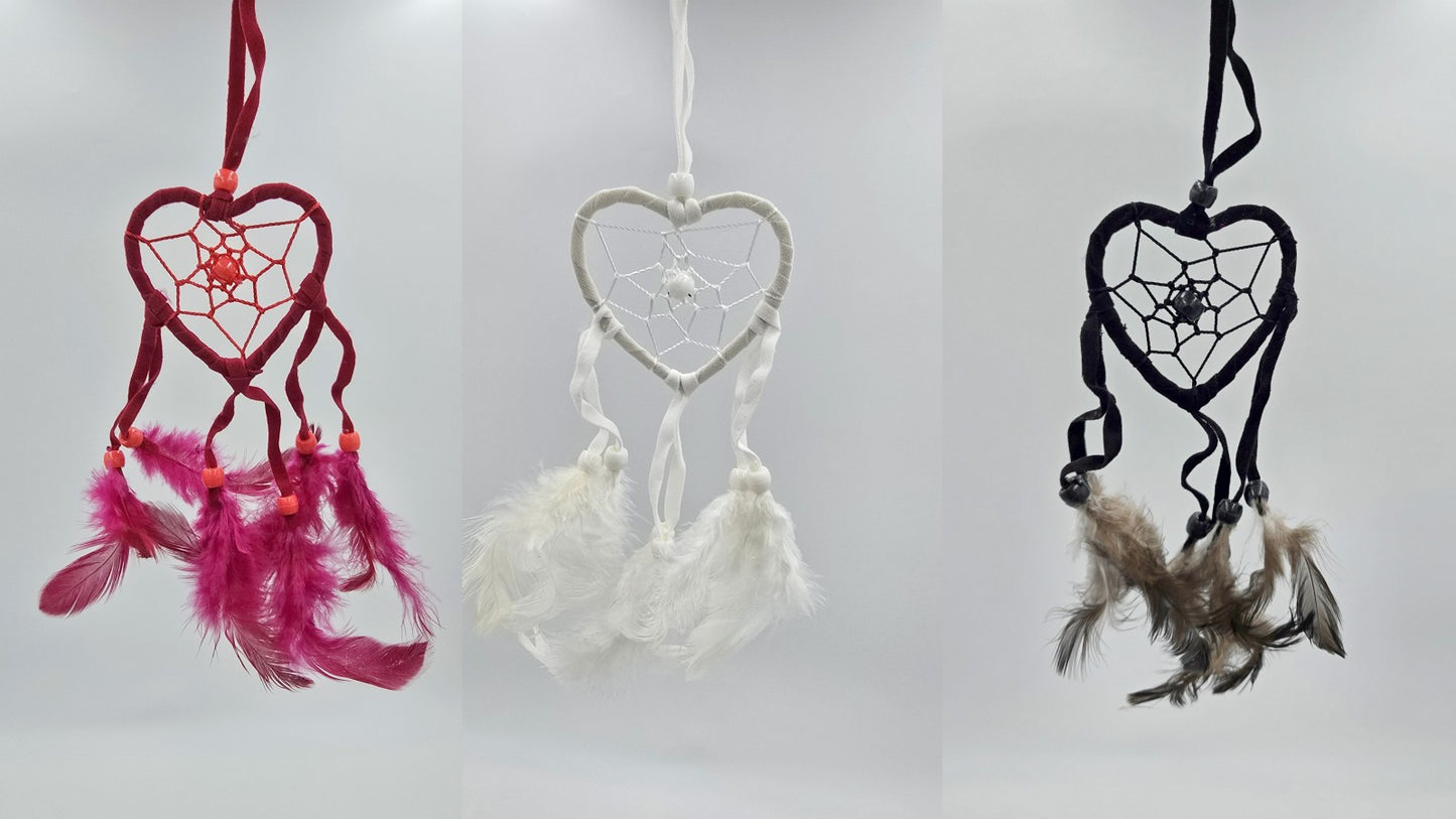 Traumfänger Bali 20x7x0,5 cm Dreamcatcher Herz rot weiß schwarz Rückspiegelanhänger