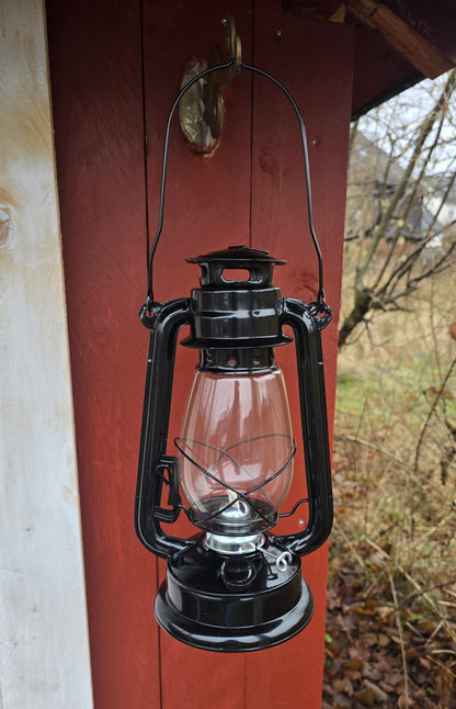 Klassische Sturmlaterne aus Metall & Glas Petroliumlaterne für Garten & Camping