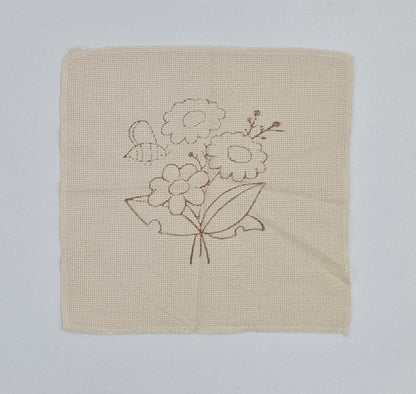 DIY Embroidery Kit, Embroidery Hoop, Flowers, Bee, Ø 18 cm, Painting, Wall Decoration, Beginner 