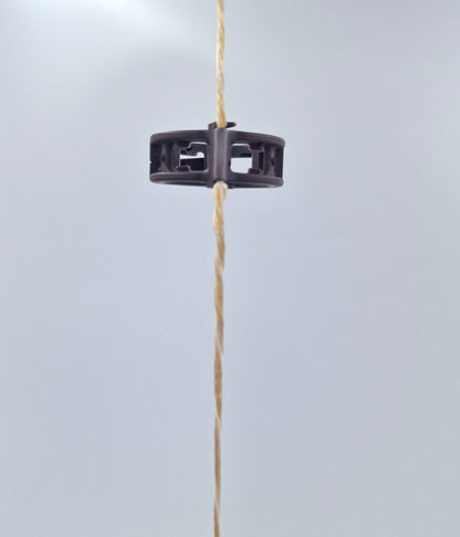 Plant clips for tomatoes, peppers, cucumbers, trellis support ⌀ 22 mm with string guide, 50 pieces