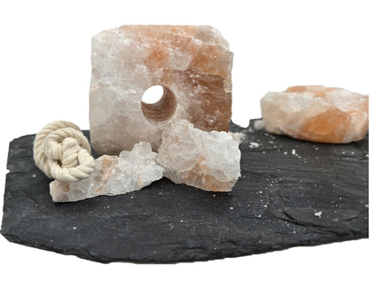 Himalaya Salzleckstein für Pferde mit Seil – 100 % Natur Salz, Mineralien & Spurenelemente