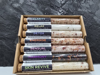 Badesalz Geschenk-Set 7 dekorative Fläschchen 7 Days of Selfcare 40 g Badezusatz