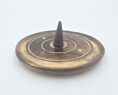 50 x Räucherkegel mit blumigen Lavendel Geruch aromatisch Räucherkerze lila