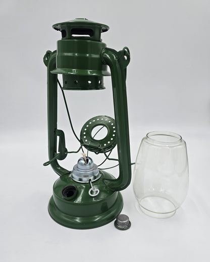 Klassische Sturmlaterne aus Metall & Glas Petroliumlaterne für Garten & Camping