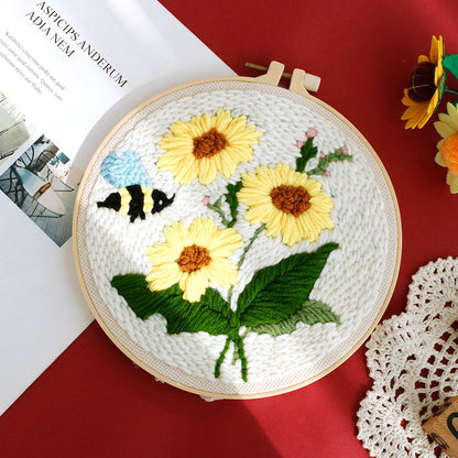 DIY Embroidery Kit, Embroidery Hoop, Flowers, Bee, Ø 18 cm, Painting, Wall Decoration, Beginner 